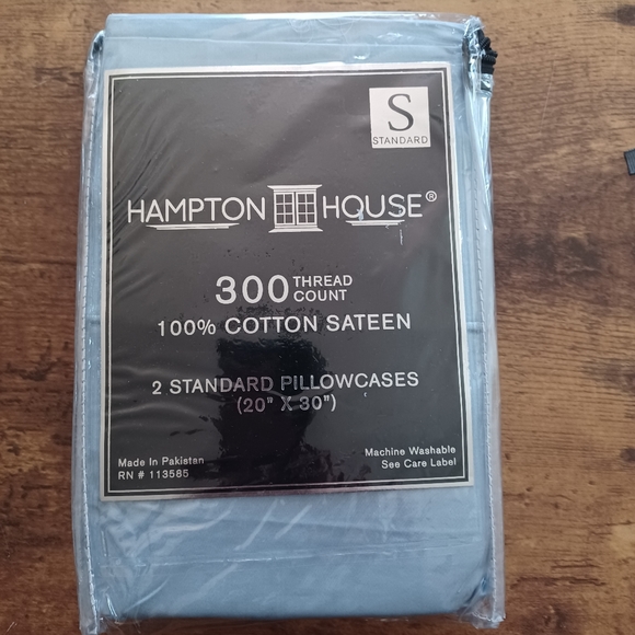 Hampton House 300 count thread 100% cotton sateen pillowcases 2pk blue - Picture 2 of 3